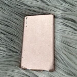 Morphine phone charger